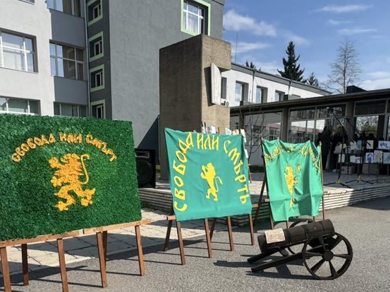 677261609_10231214188927905_3566249409880058035_n